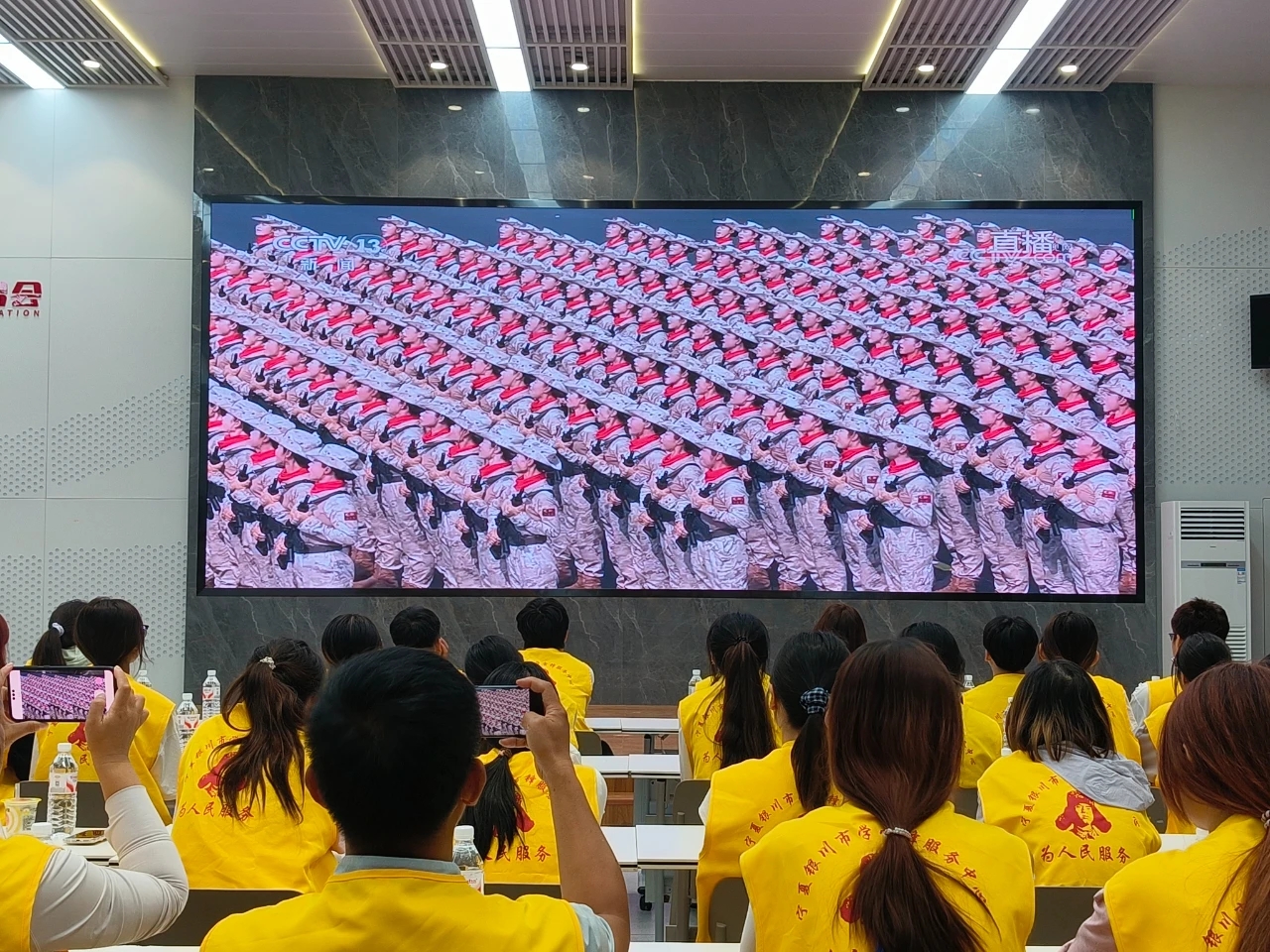 图示, 示意图
中度可信度描述已自动生成