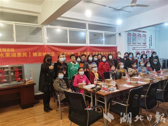 志愿者们分享故事凝聚力量，只为提供更好的服务