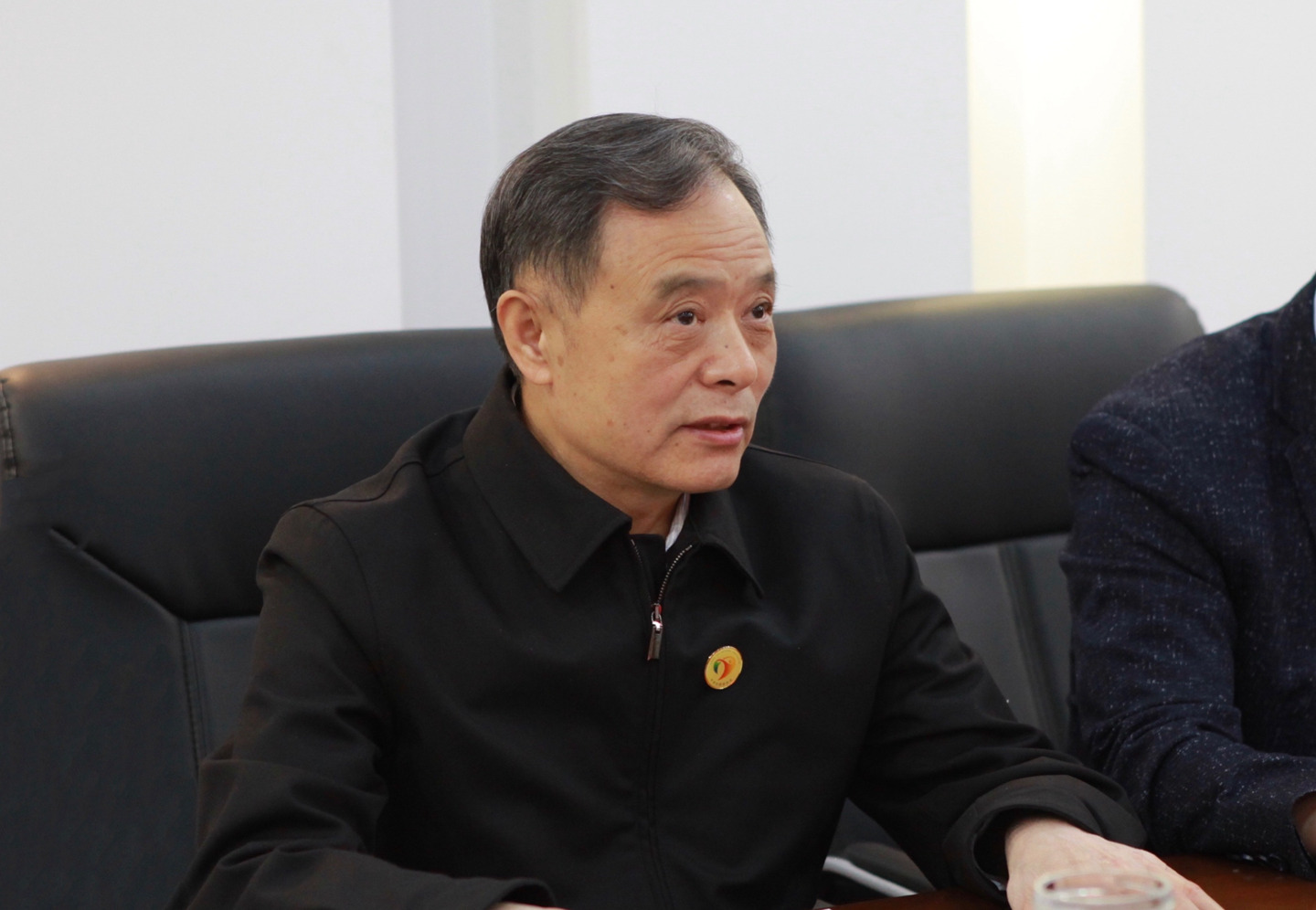 中华志愿者协会会长兼秘书长 宋志强（左）.jpg