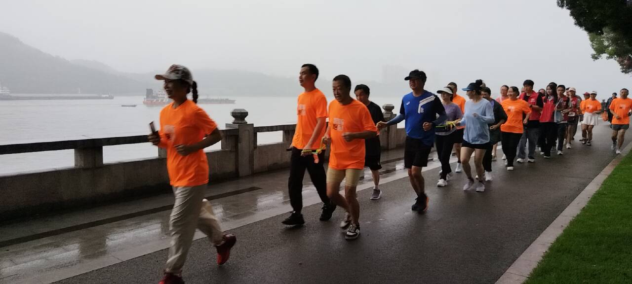 c:\users\administrator\documents\tencent files\442314072\nt_qq\nt_data\pic\2025-09\thumb\47bf0ce06912da443c8408b762623beb_720.jpg