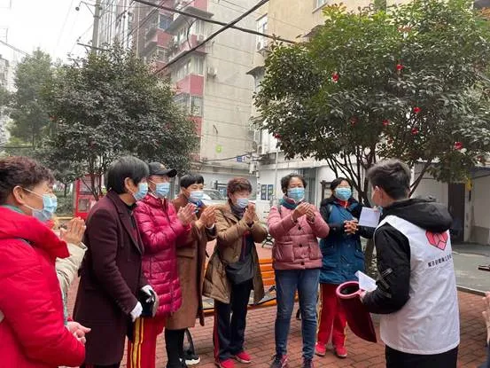 青年志愿者服务社区行动进行时：多方共寻社区志愿服务最佳路径