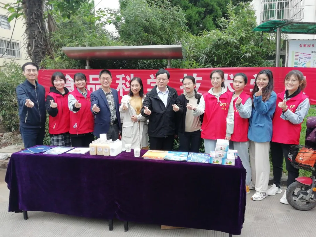 青年志愿者服务社区行动进行时：多方共寻社区志愿服务最佳路径